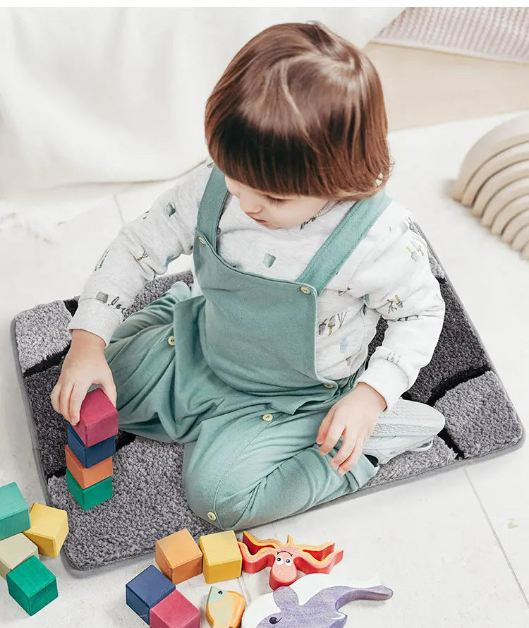 FamilyHomeDecor™ Wear-Resistant Bathroom Floor Mat