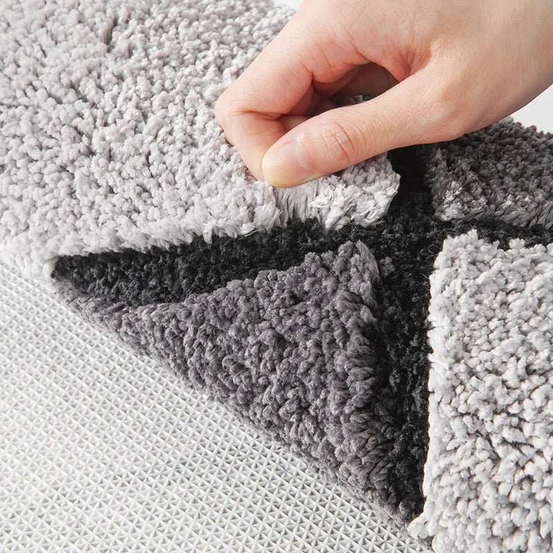 FamilyHomeDecor™ Wear-Resistant Bathroom Floor Mat